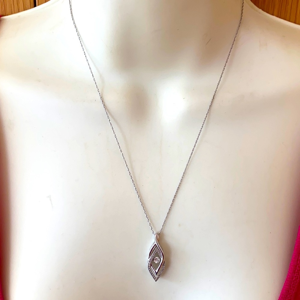 OCT trembler sterling silver Diamond necklace - Picture 2 of 6